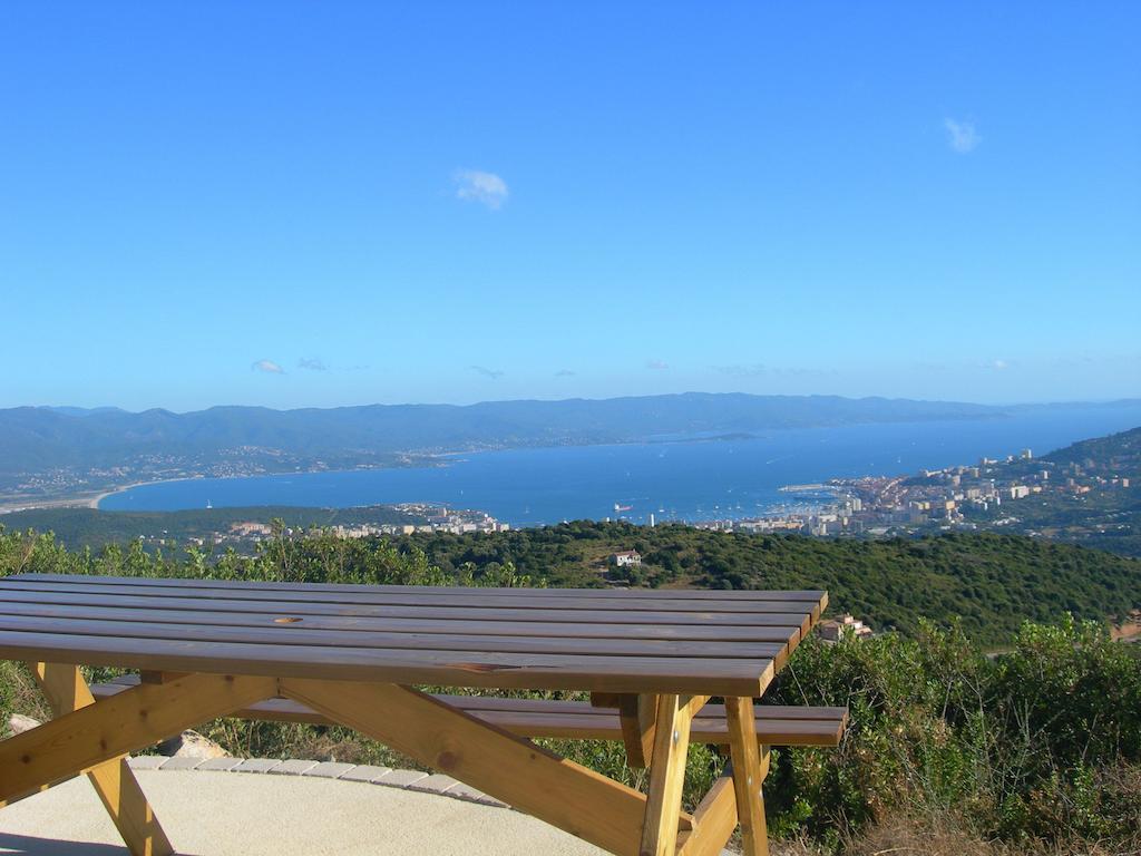 Gites Sassone, Vue Panoramique Sur Ajaccio Et La Mer Alata Room photo