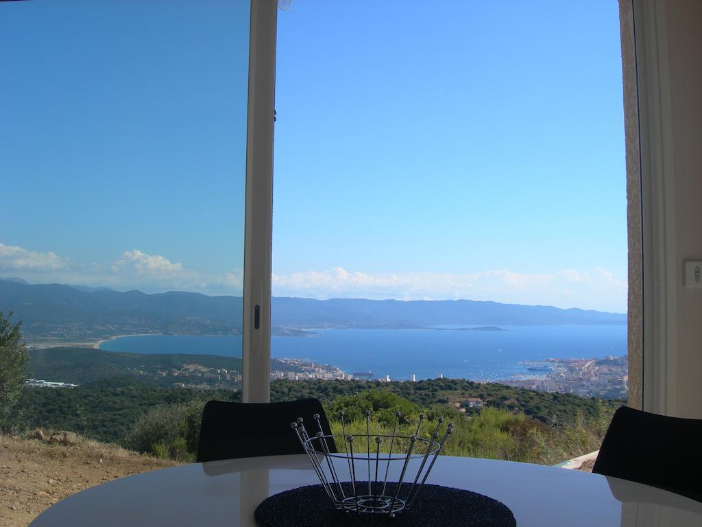 Gites Sassone, Vue Panoramique Sur Ajaccio Et La Mer Alata Room photo